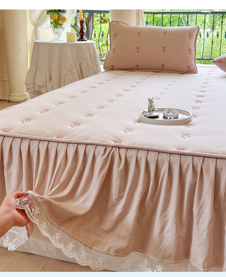 Thicken Quilted Cotton Bed Ski - Embroidery Quilt Cover ulasan dan harga
