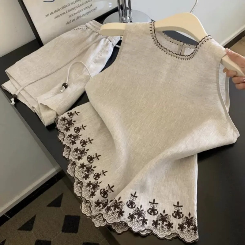 Simple Old Money Style Cotton  - Embroidery Simple ulasan dan harga