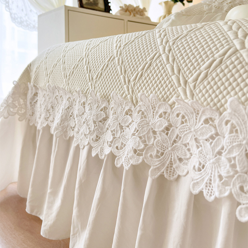 French Embroidery Luxury Cooli - Embroidery Quilt Cover ulasan dan harga